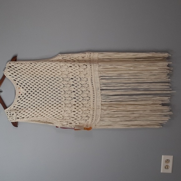 Ruby Rd. Bohemian Beige Crochet Macrame Cowgirl Western Fringe Vest - Picture 9 of 9